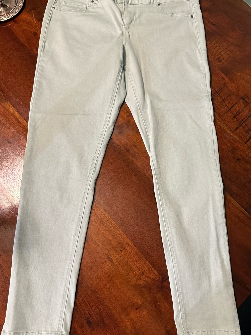 Maurices Skinny Jeans in Pale Mint